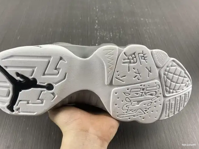 Reps TBkick Grey Retro 9 Particle CT8019-060 Jordan 0521